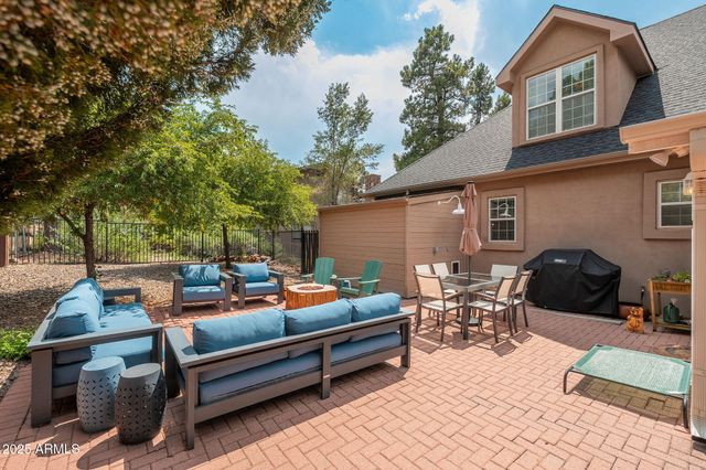 2922 N Rio De Flag Drive, Flagstaff, AZ 86004