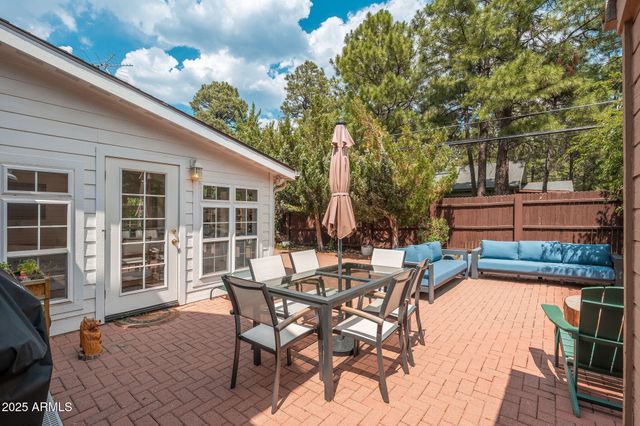 2922 N Rio De Flag Drive, Flagstaff, AZ 86004