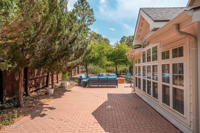 2922 N Rio De Flag Drive, Flagstaff, AZ 86004