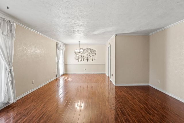 5619 Pine Row St, Houston, TX 77049