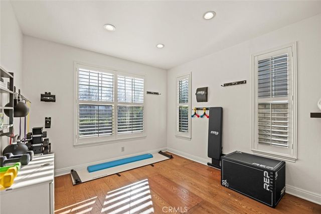 23930 Lakeside Road, Valencia, CA 91355