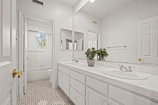 23930 Lakeside Road, Valencia, CA 91355