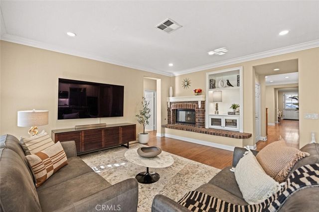 23930 Lakeside Road, Valencia, CA 91355