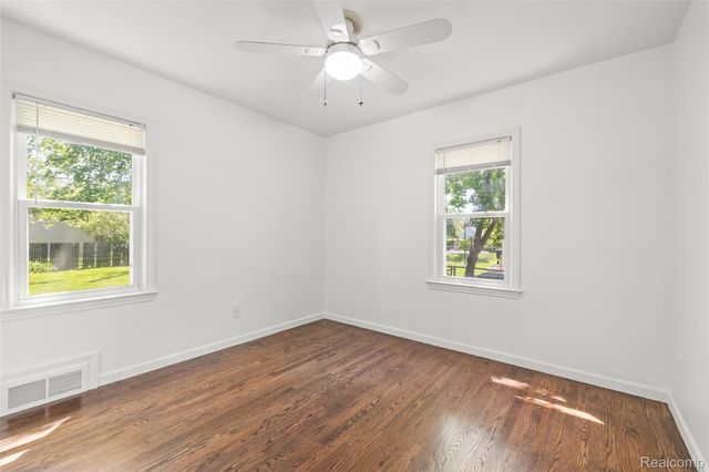 11348 Cavell Street, Livonia, MI 48150