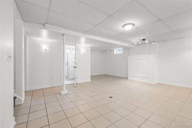 11348 Cavell Street, Livonia, MI 48150