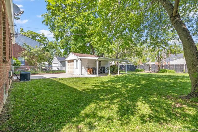 11348 Cavell Street, Livonia, MI 48150