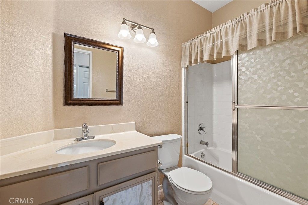 Image 19 of property listing at 27927 Blaze Lane, Sun City, CA 92585
