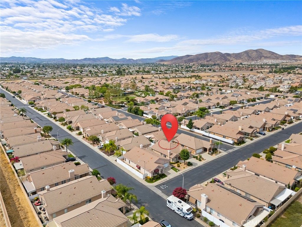 Image 35 of property listing at 27927 Blaze Lane, Sun City, CA 92585