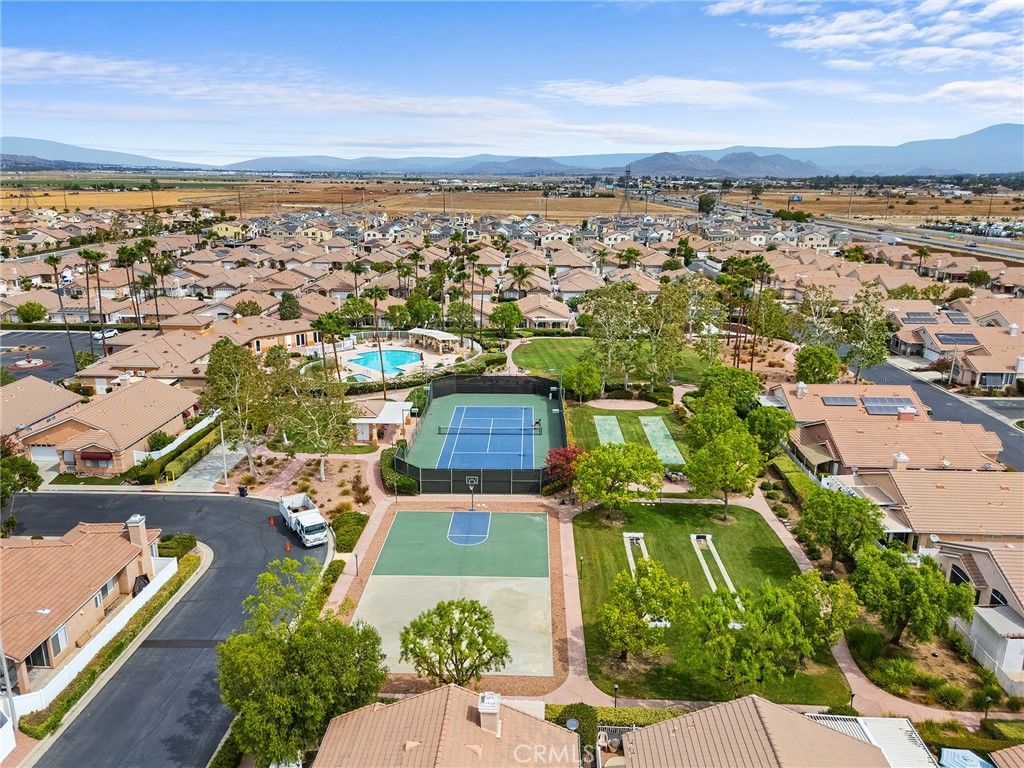 Image 37 of property listing at 27927 Blaze Lane, Sun City, CA 92585