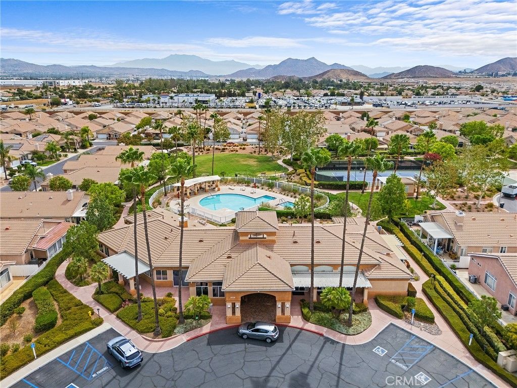 Image 39 of property listing at 27927 Blaze Lane, Sun City, CA 92585