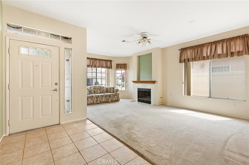 Image 5 of property listing at 27927 Blaze Lane, Sun City, CA 92585