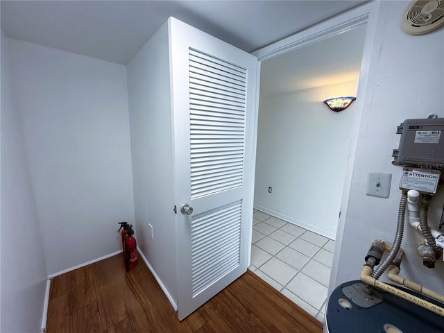 7560 BAY ISLAND DRIVE S 246, South Pasadena, FL 33707