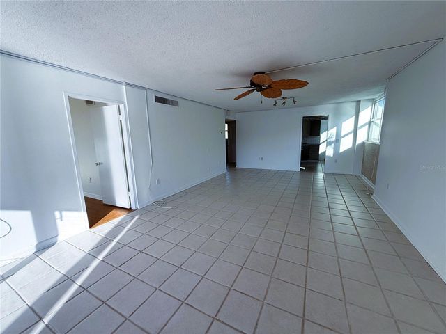 7560 BAY ISLAND DRIVE S 246, South Pasadena, FL 33707