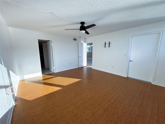 7560 BAY ISLAND DRIVE S 246, South Pasadena, FL 33707