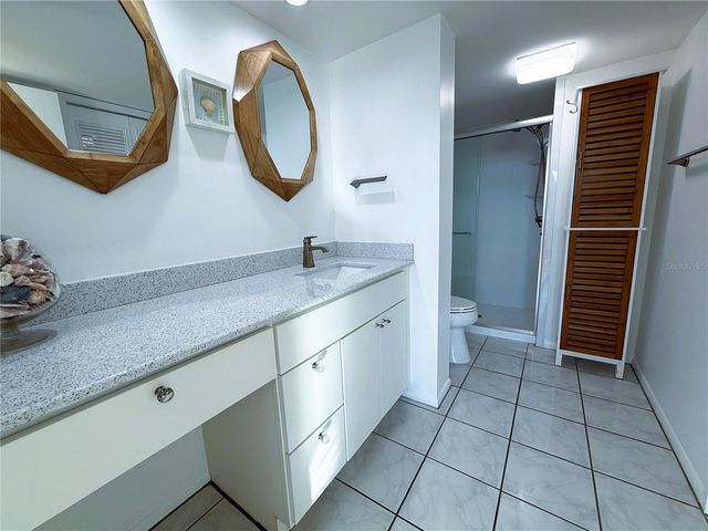 7560 BAY ISLAND DRIVE S 246, South Pasadena, FL 33707