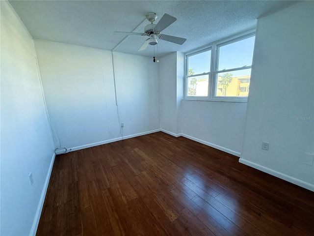 7560 BAY ISLAND DRIVE S 246, South Pasadena, FL 33707