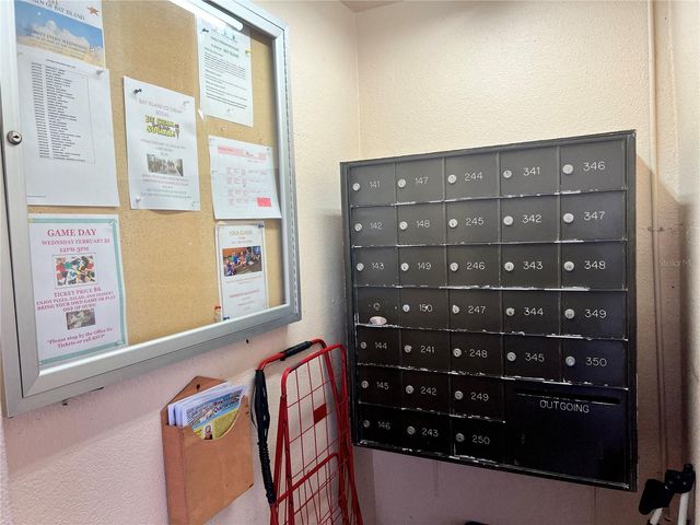 7560 BAY ISLAND DRIVE S 246, South Pasadena, FL 33707