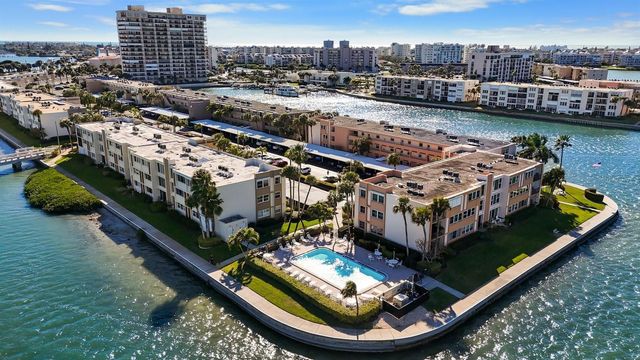 7560 BAY ISLAND DRIVE S 246, South Pasadena, FL 33707