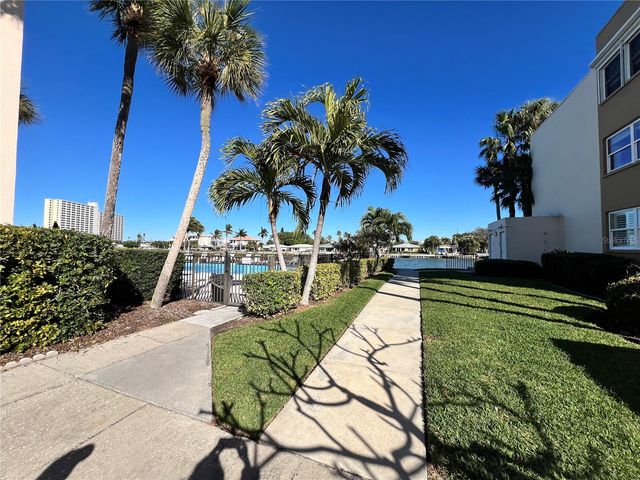 7560 BAY ISLAND DRIVE S 246, South Pasadena, FL 33707