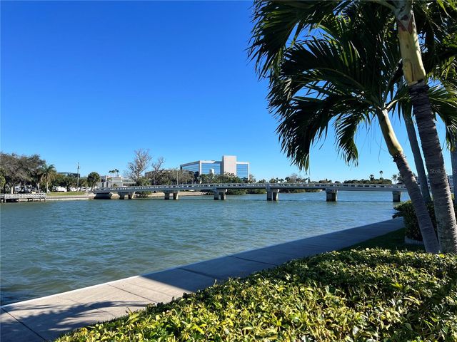 7560 BAY ISLAND DRIVE S 246, South Pasadena, FL 33707