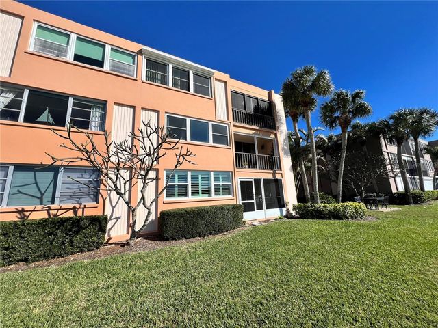 7560 BAY ISLAND DRIVE S 246, South Pasadena, FL 33707