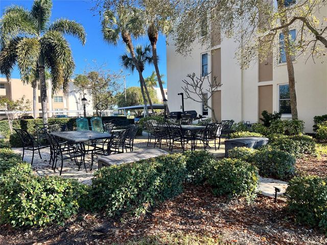 7560 BAY ISLAND DRIVE S 246, South Pasadena, FL 33707