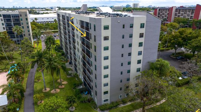 2205 S Cypress Bend Drive 801, Pompano Beach, FL 33069
