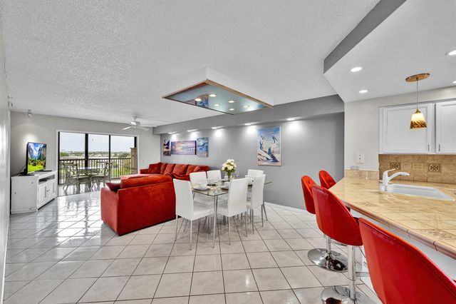 2205 S Cypress Bend Drive 801, Pompano Beach, FL 33069