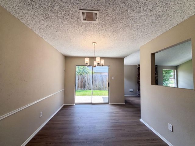 5602 Briarwood Forest Drive, Houston, TX 77088