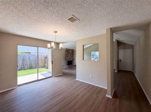 5602 Briarwood Forest Drive, Houston, TX 77088