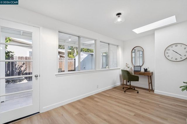 939 Mountain View Dr, Lafayette, CA 94549