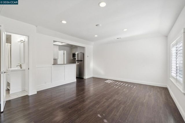 939 Mountain View Dr, Lafayette, CA 94549