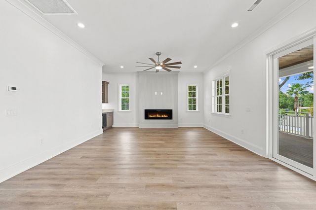 428 Vista Dr., Murrells Inlet, SC 29576