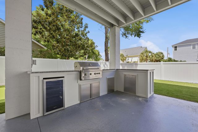 428 Vista Dr., Murrells Inlet, SC 29576
