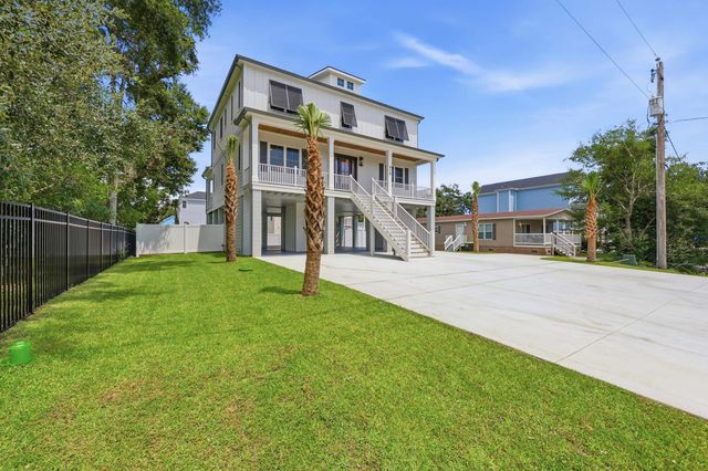 428 Vista Dr., Murrells Inlet, SC 29576