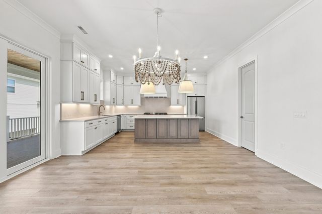 428 Vista Dr., Murrells Inlet, SC 29576