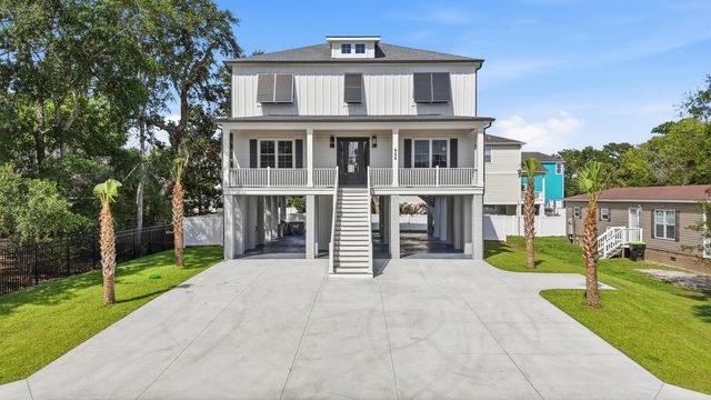 428 Vista Dr., Murrells Inlet, SC 29576