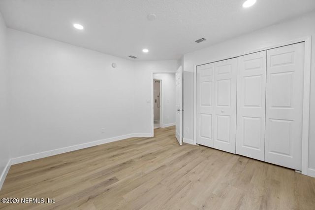 14122 SUMMER BREEZE Drive E, Jacksonville, FL 32218