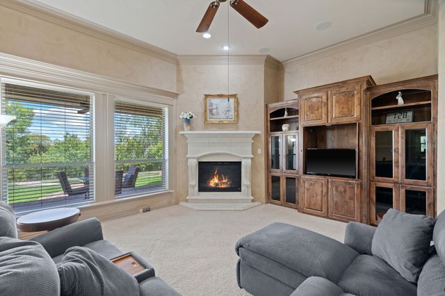 232 Copperwood Drive, Lakeside, TX 76108