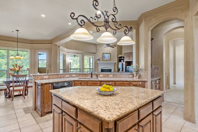 232 Copperwood Drive, Lakeside, TX 76108