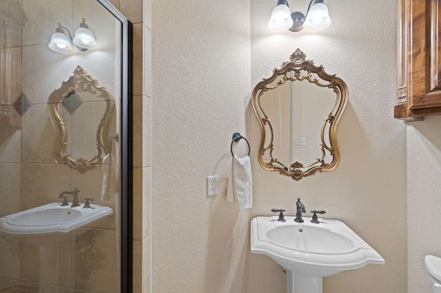 232 Copperwood Drive, Lakeside, TX 76108