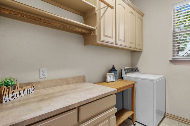 232 Copperwood Drive, Lakeside, TX 76108