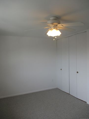 1 Walter Avenue APT 15, Norwalk, CT 06851