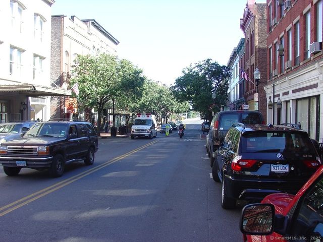 1 Walter Avenue APT 15, Norwalk, CT 06851