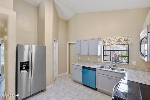 830 Lakeland Drive, Port Orange, FL 32127