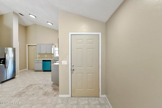 830 Lakeland Drive, Port Orange, FL 32127