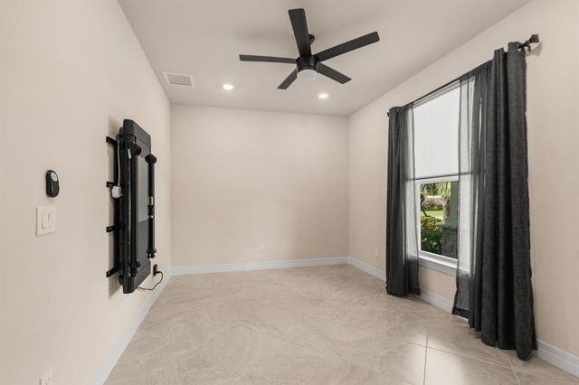 10275 SW Captiva Drive, Port St. Lucie, FL 34987