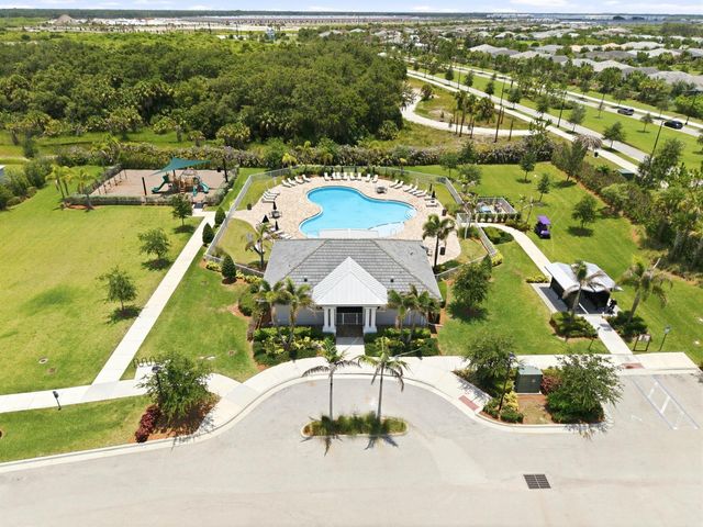 10275 SW Captiva Drive, Port St. Lucie, FL 34987