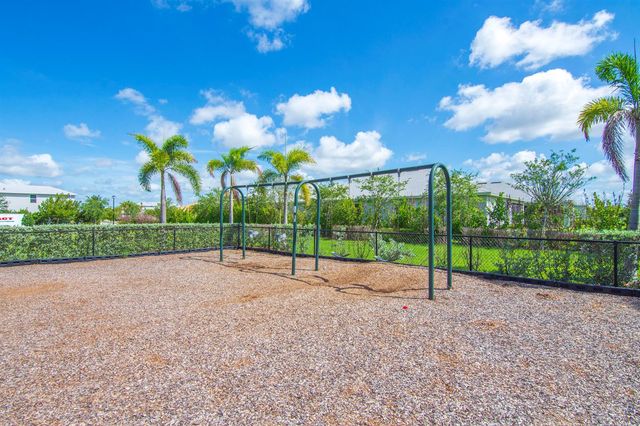 10275 SW Captiva Drive, Port St. Lucie, FL 34987