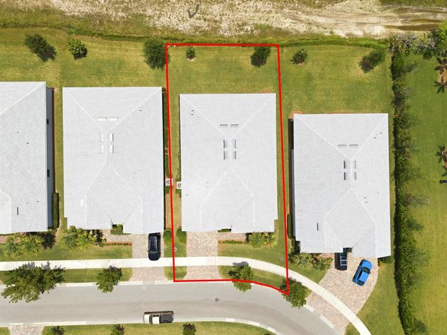 10275 SW Captiva Drive, Port St. Lucie, FL 34987